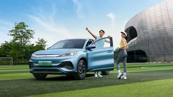 中国最快新能源SUV！比亚迪元PLUS累销突破50万辆